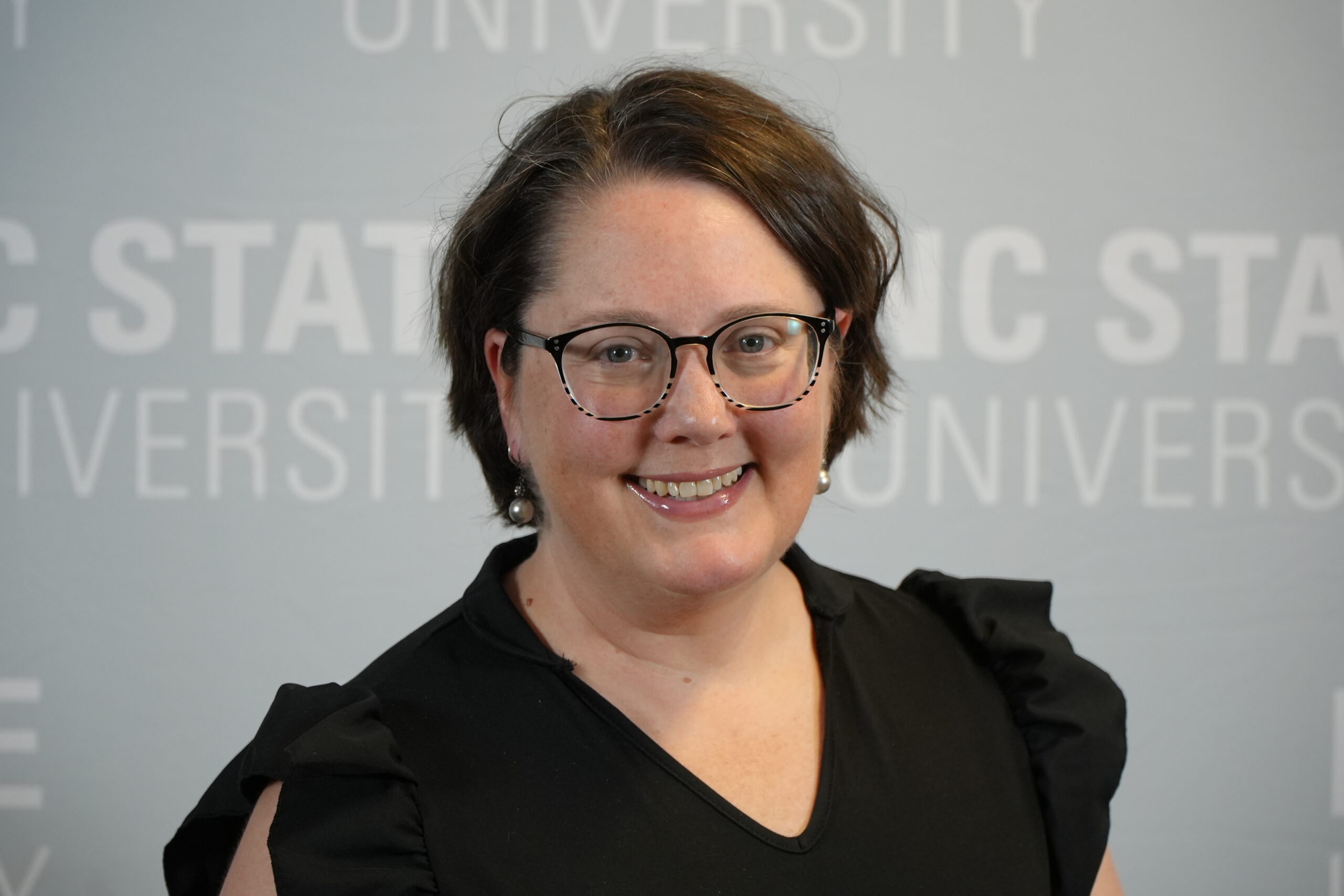 Angela Nicholson Headshot